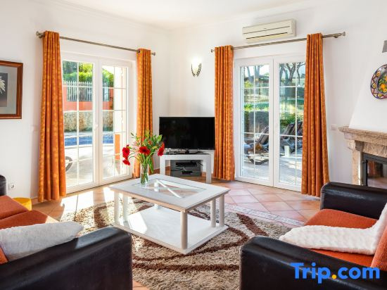 7+1 Bedroom Private Villa, Heated Pool, Games, Bbq