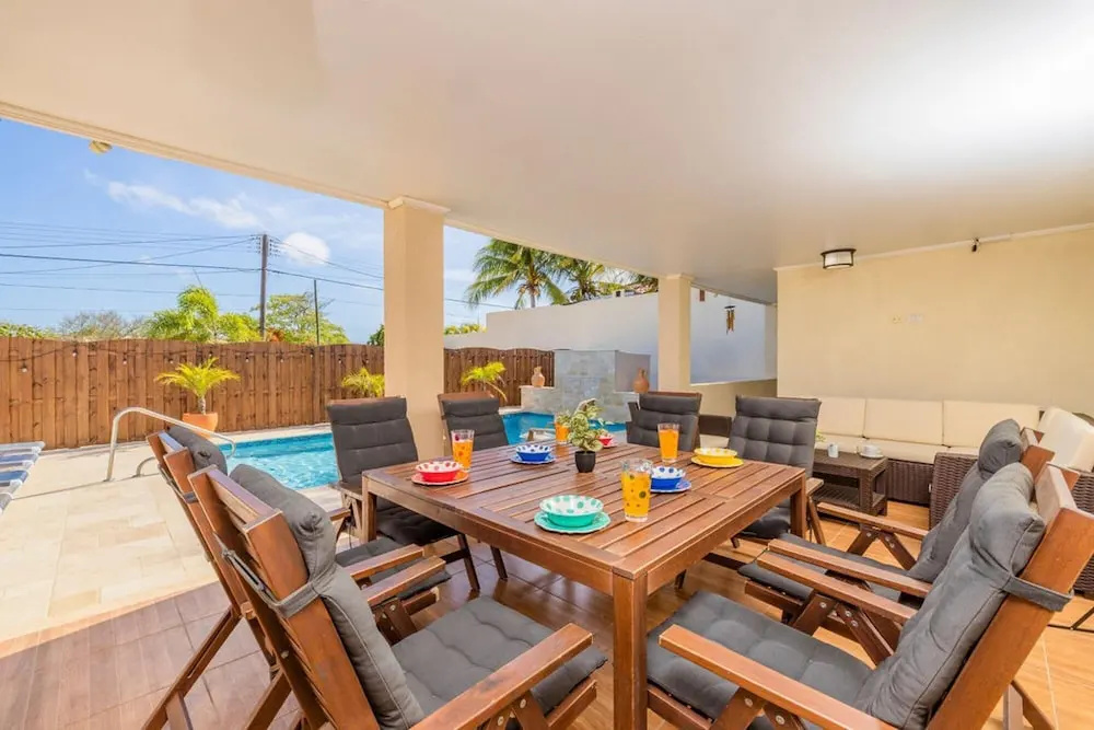 3BR Privatepool - Outdoor Dining - Great Location