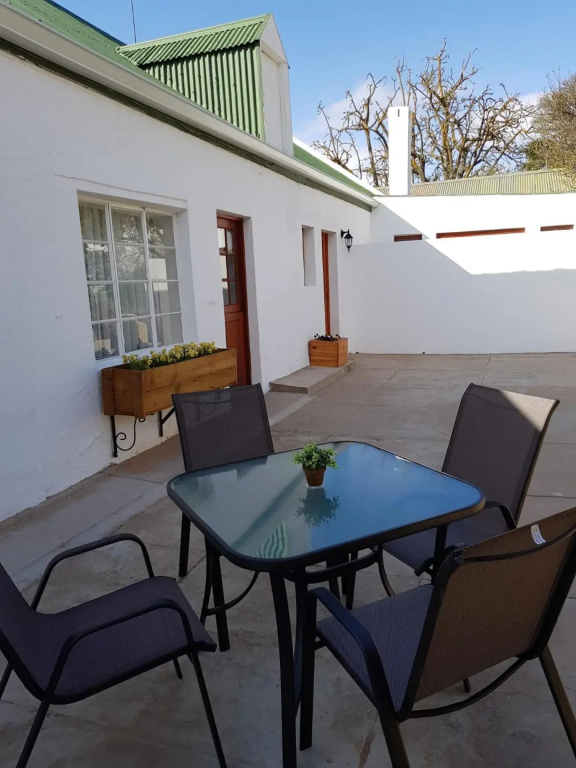 Uniondale Manor Guesthouse