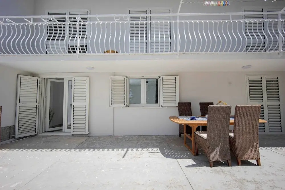 Elegant Tranquil Okrug Gornji Apartments