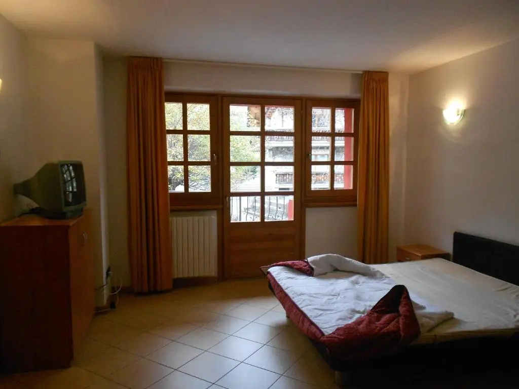 image url