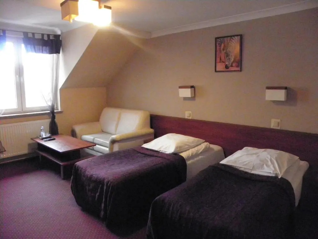 Economy room