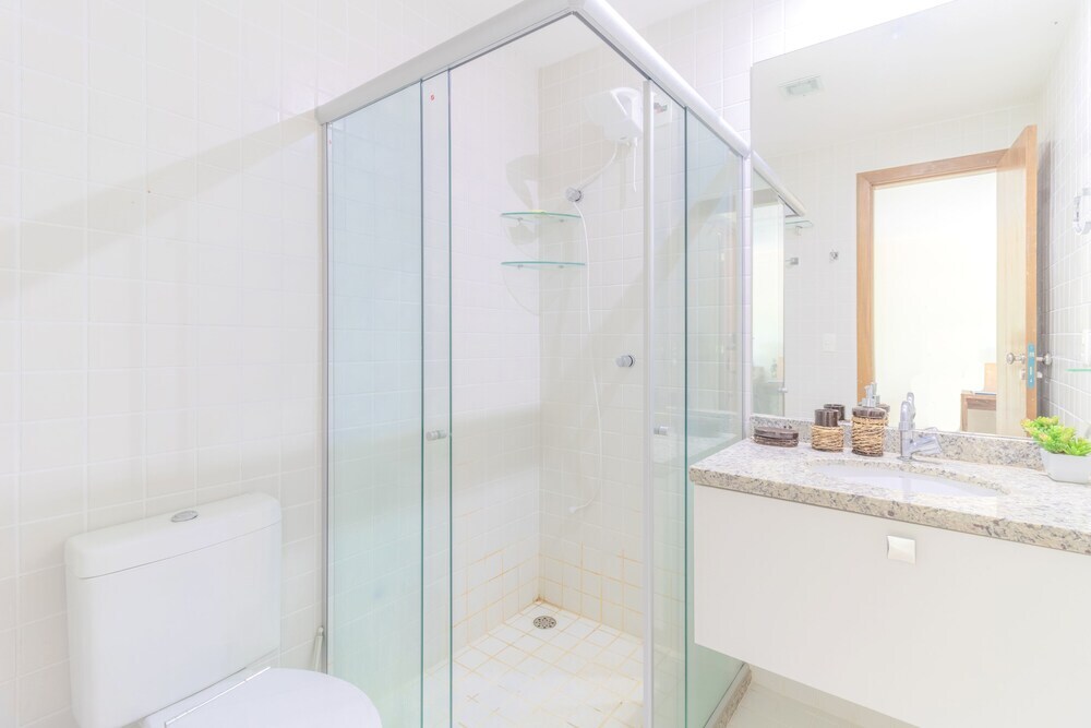 Отель PF35 Ótimo Quarto e Sala a 25m da Praia, фото 8