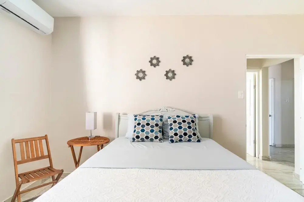 Beachside Near Airport Near Golf Course — фото 3