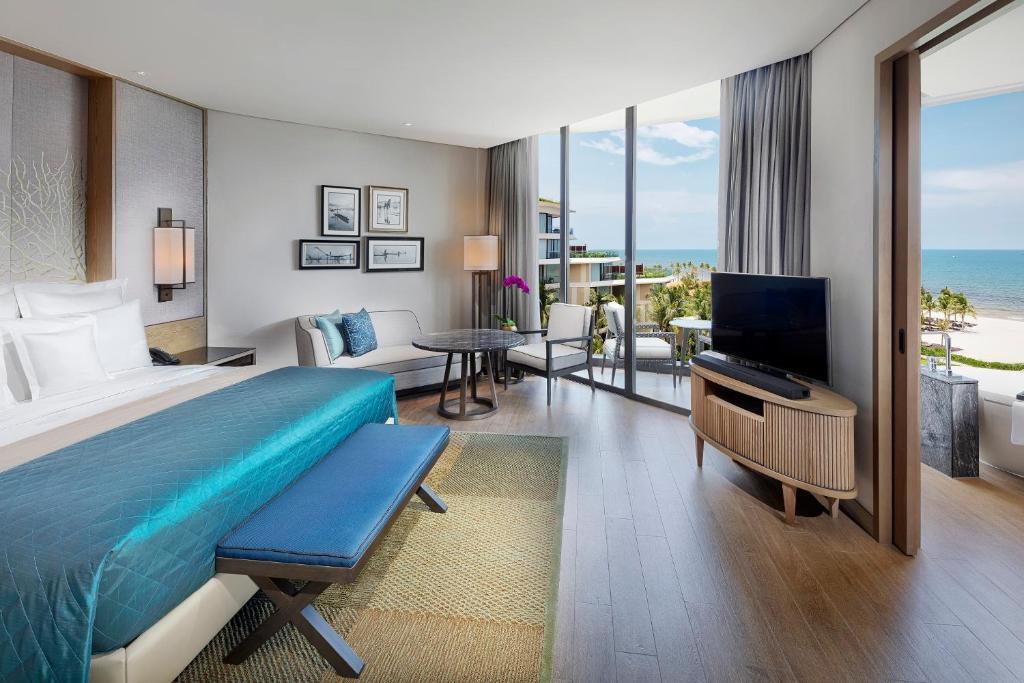 Intercontinental Phu Quoc Long Beach Resort