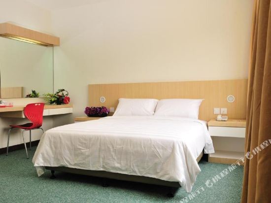 Phoenix Hotel