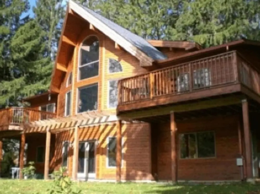Whistler's Inn Bed & Breakfast