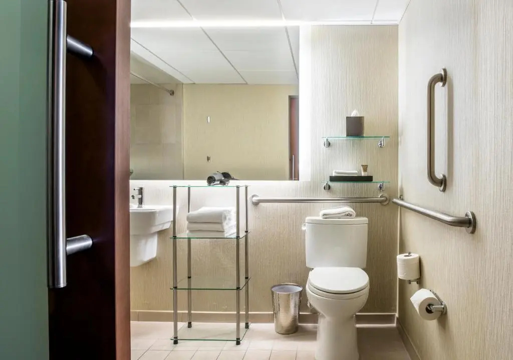 Accessible Double room with city view (full double bed)