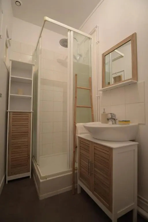 Voir la photo 3 — Cosy appartement Hyper centre ville avec cour + Patio