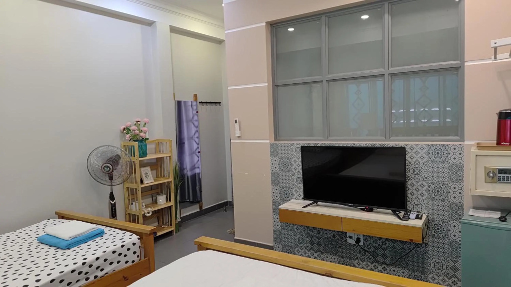 Long Hostel — 4