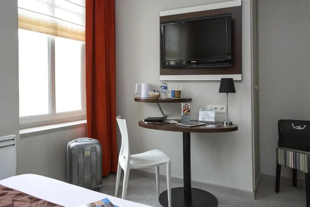 Kyriad Lille Centre - Gares - Chambres