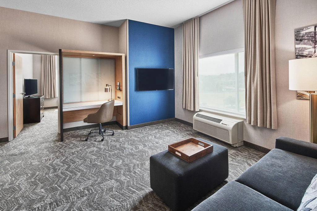 1 Bedroom Double Suite (full double bed)