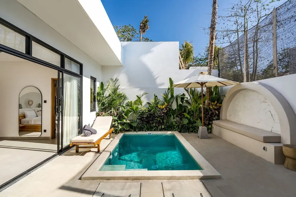 Palm Residence Lot 22 Villa Uluwatu - Tranquil Stay with Modern Comfort