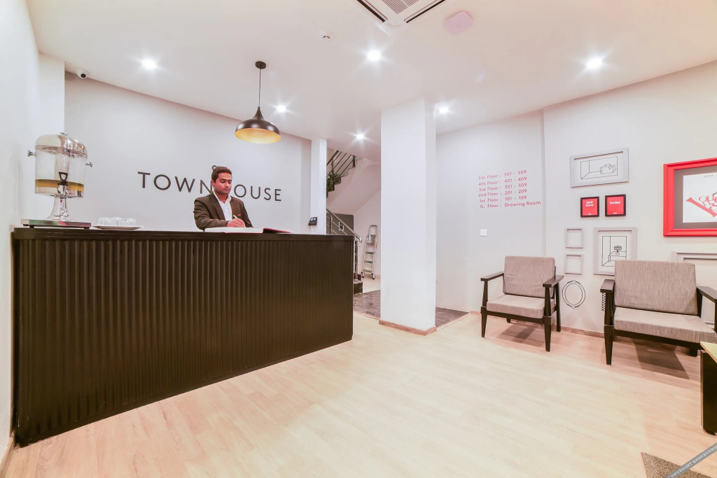 Lobby & Reception
