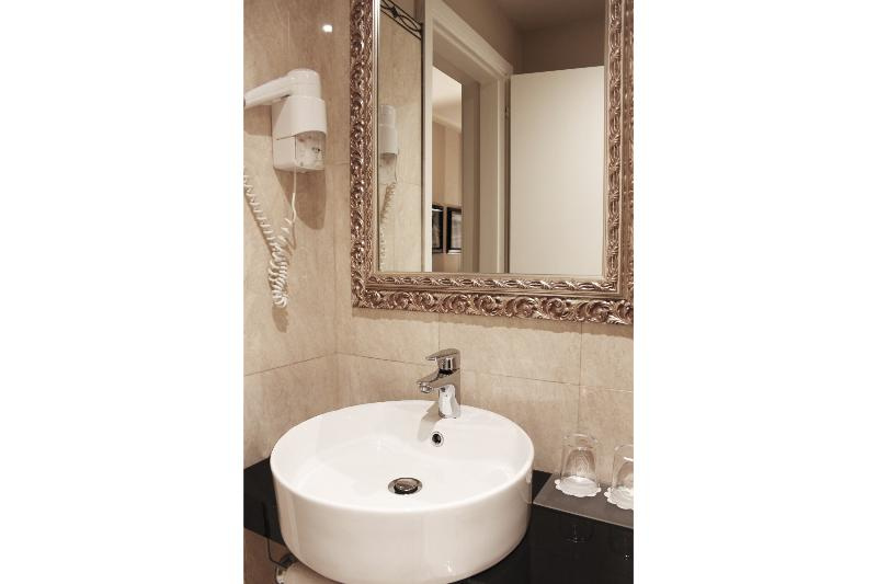 C-hotels Ambasciatori Hotel - Chambres