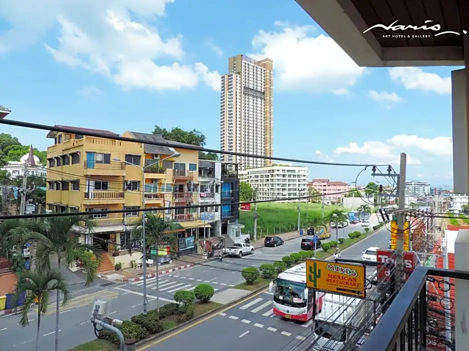 Superior Double room with city view (full double bed)