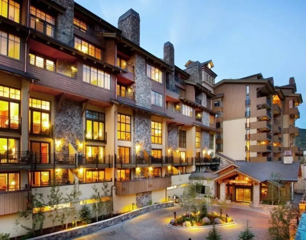 3 Bedroom Condo