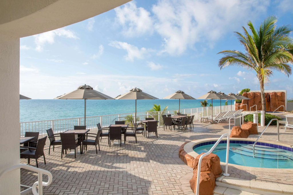Trump International Beach Resort - 5