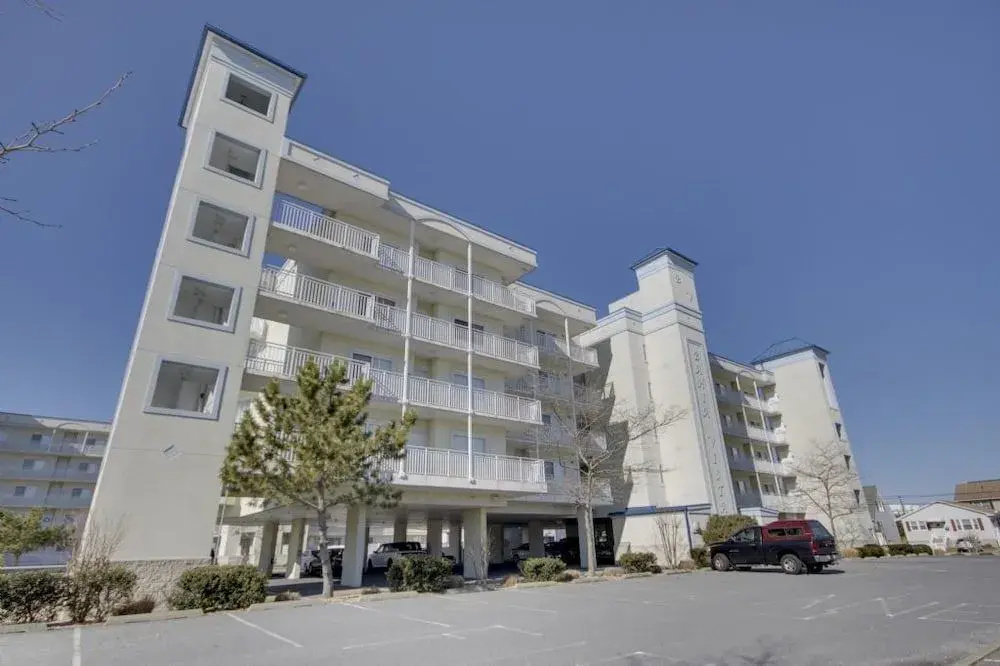 Bahia Vista II 202 - 3 Br Condo