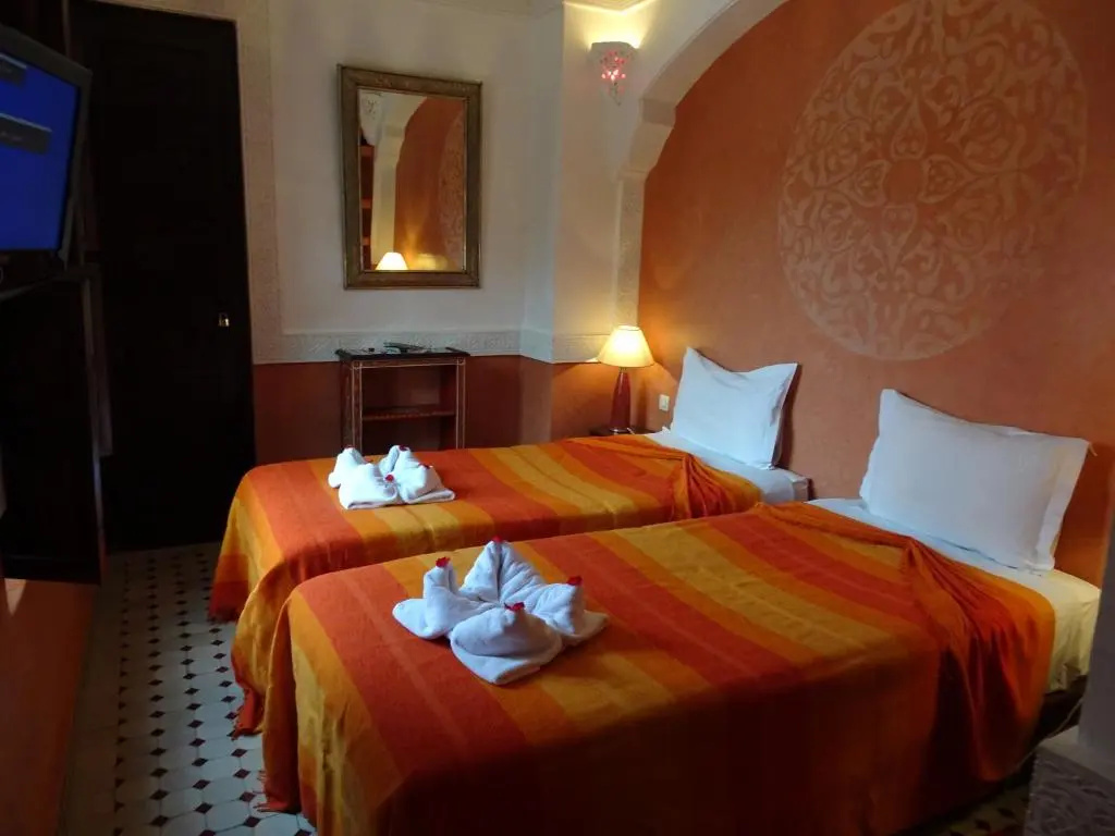 Deluxe Double room (full double bed)