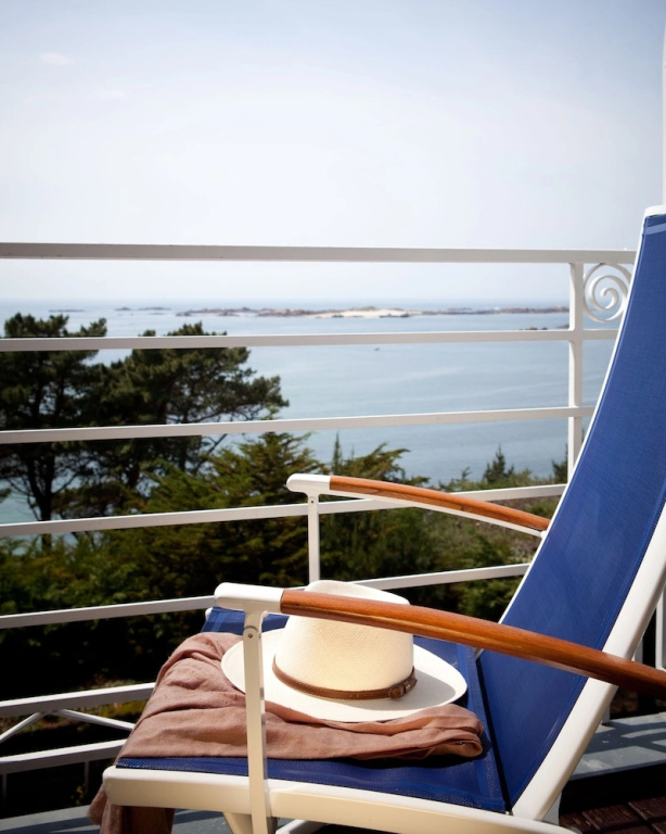 Prestige Double room with balcony and with ocean view (full double bed)