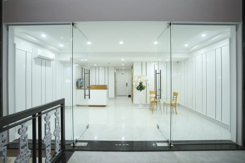 Lobby & Reception