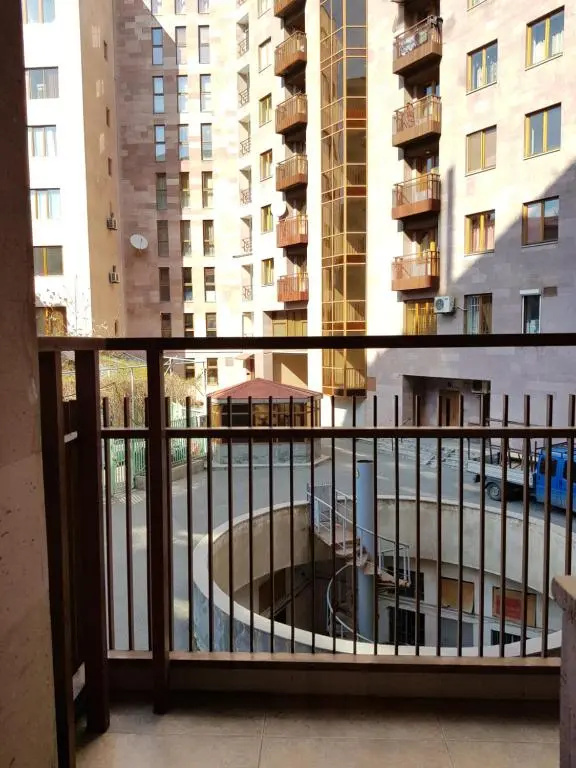 Northern Avenue 2 bedroom Deluxe apartment with Balcony HH644