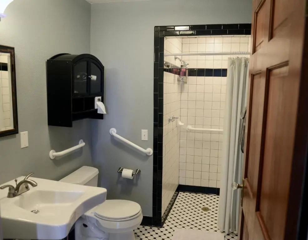 Standard Double room with garden view (full double bed)