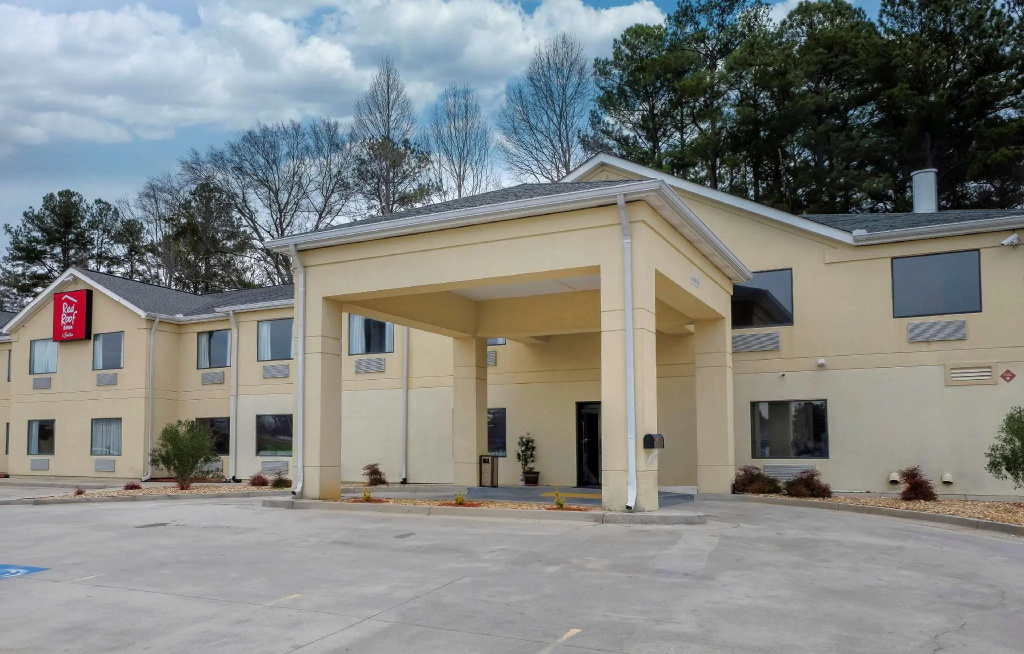 Red Roof Inn & Suites Carrollton, GA–West Georgia