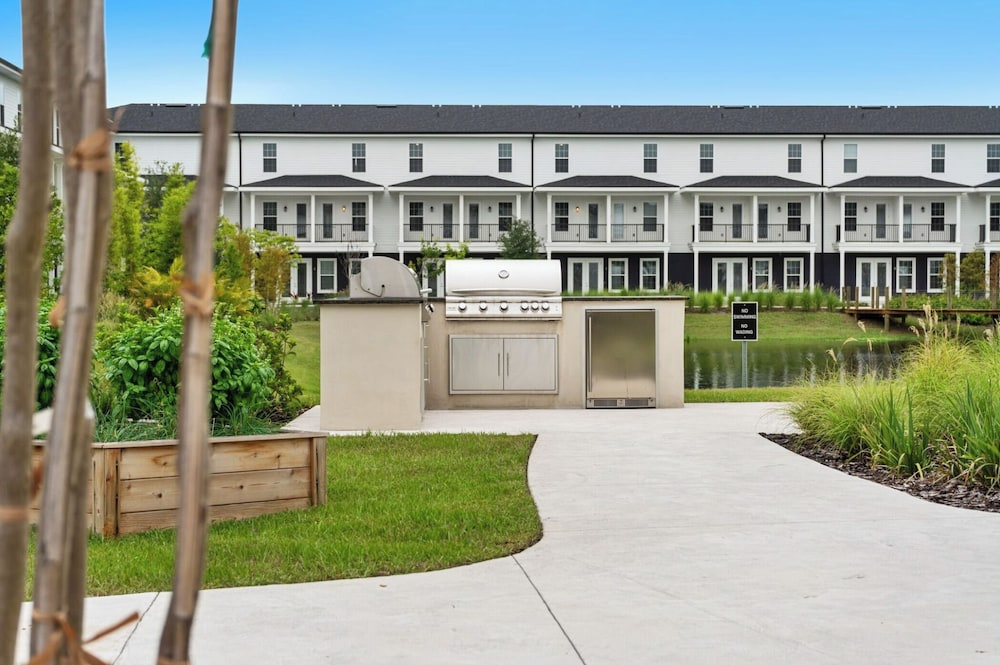 Landing Apartments Lakeland Near Winston