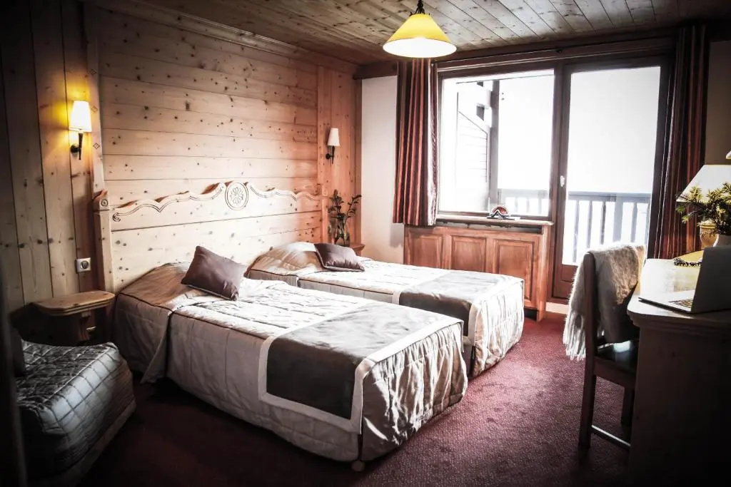 Standard Double room (full double bed)