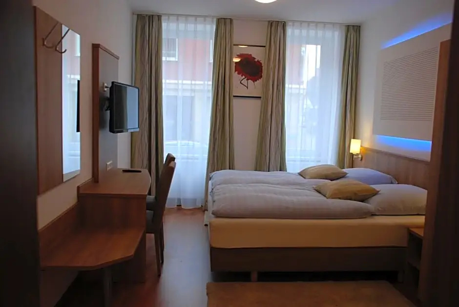 Hotel Rest Inn - Chambres