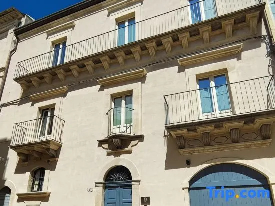 P43 Sicilian Suites