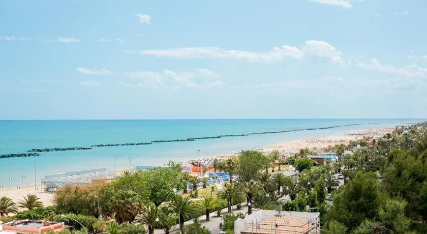 Hotel Le Soleil - 4