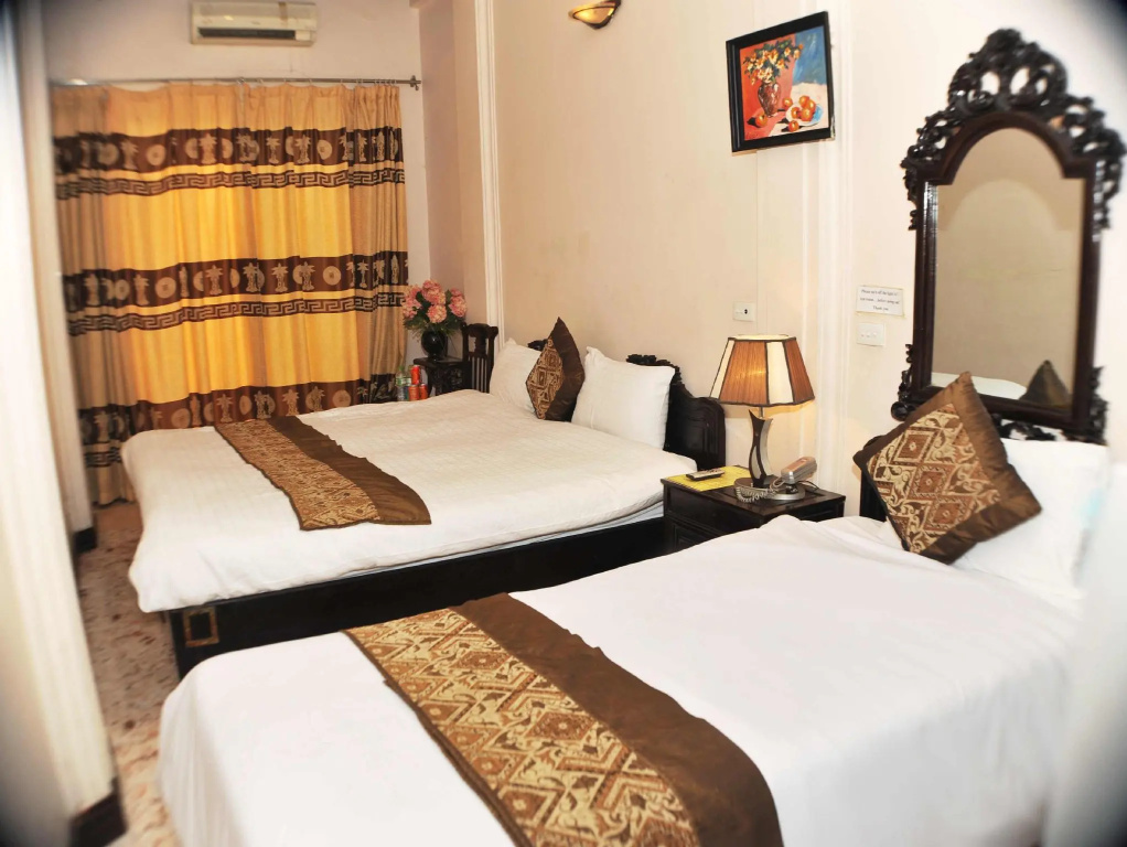 Standard Double room with balcony (twin beds)