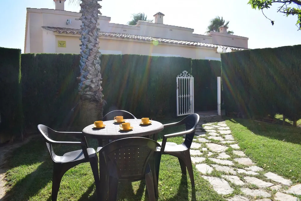 Ad1000 in Oliva With 2 Bedrooms and 1 Bathrooms