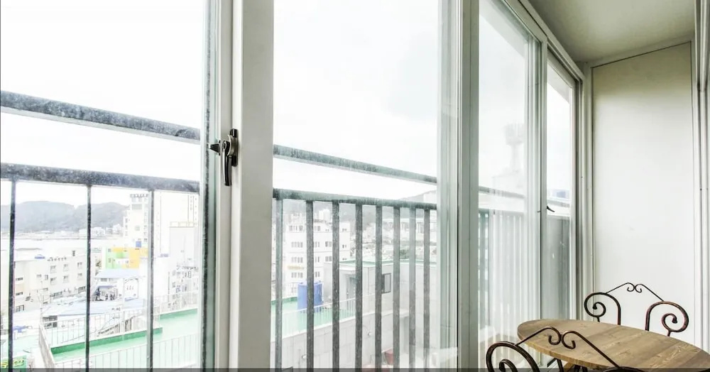 Balcony & Terrace