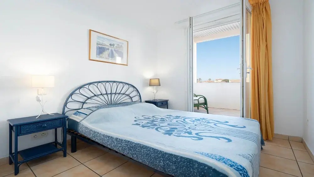 Voir la photo 1 — Comfort With Sunlit Balcony