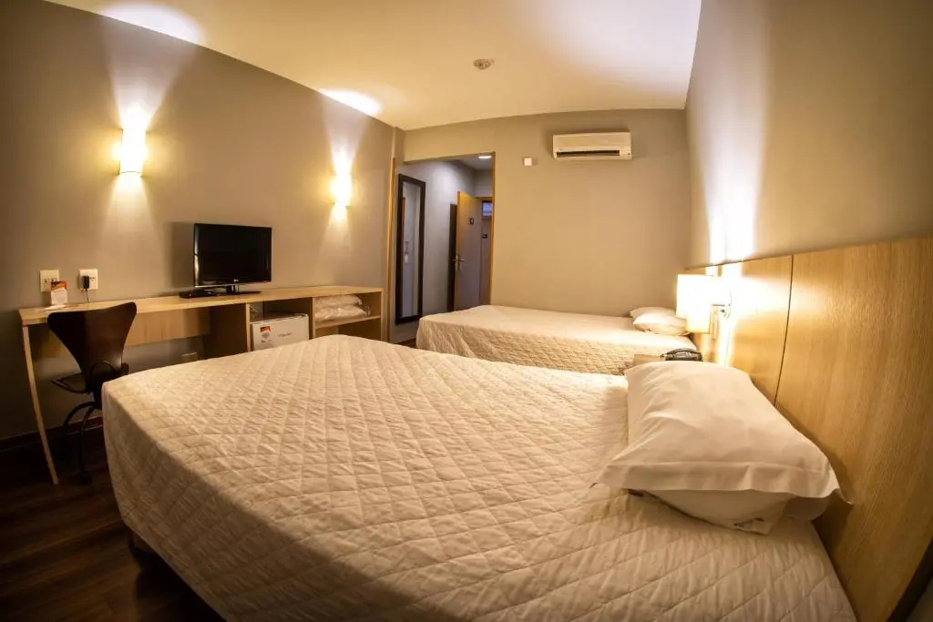 Hotel Campo Largo Express - Chambres