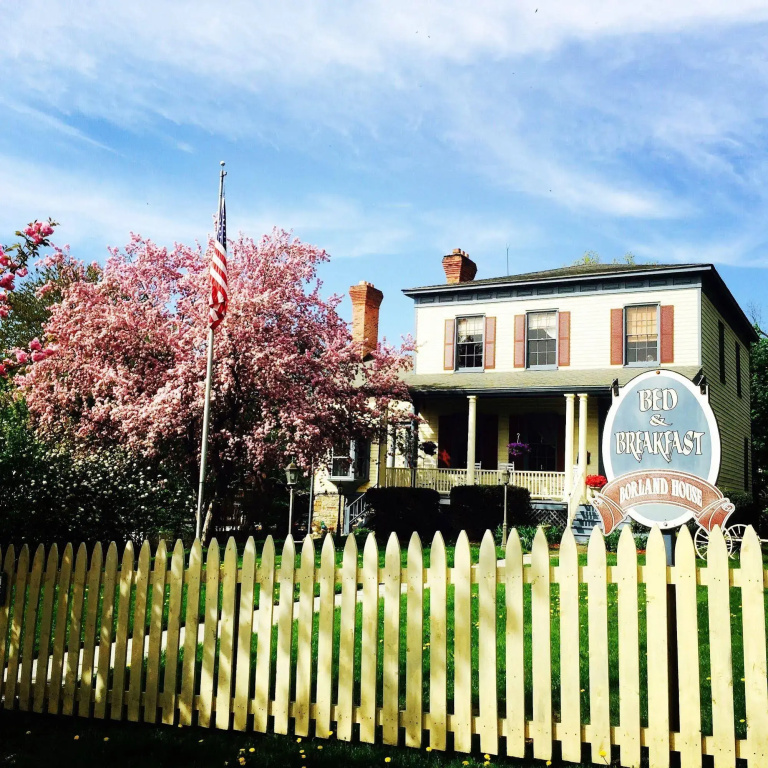 Borland House Inn