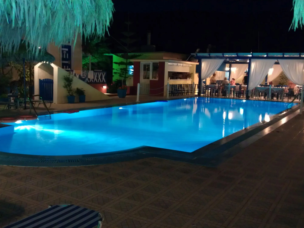 Hotel photo 12