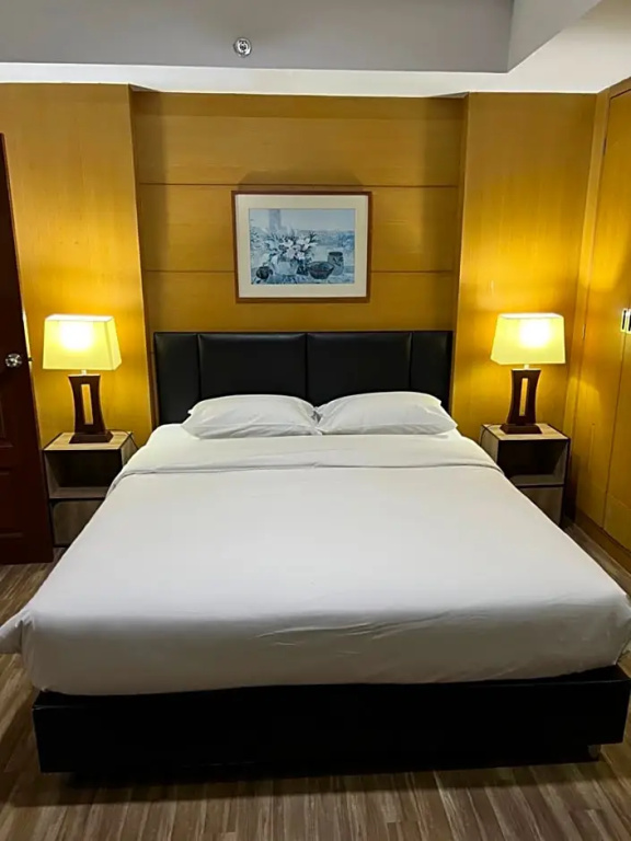 1 Bedroom Suite