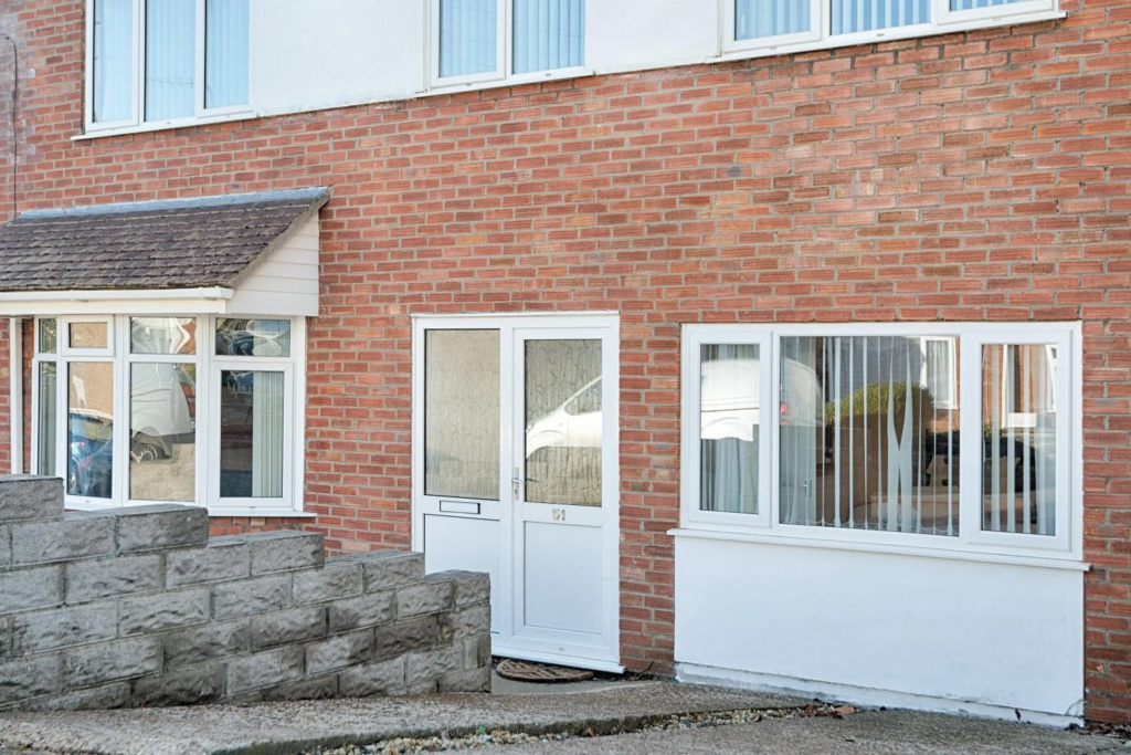 Pleasant Stay in Swansea - TV in Every Bedroom!