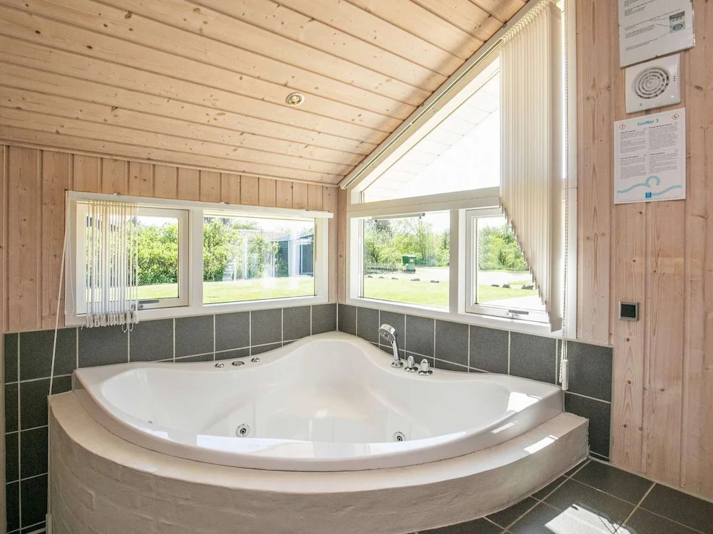 5 Star Holiday Home in Lokken