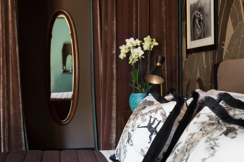 Velona's Jungle Luxury Suites picture