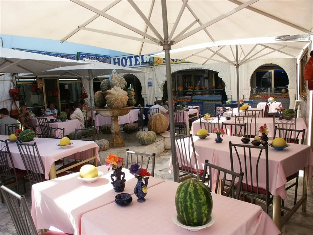 Hotel photo 12
