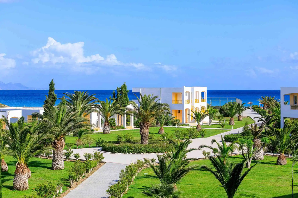 Beach & Waterfront