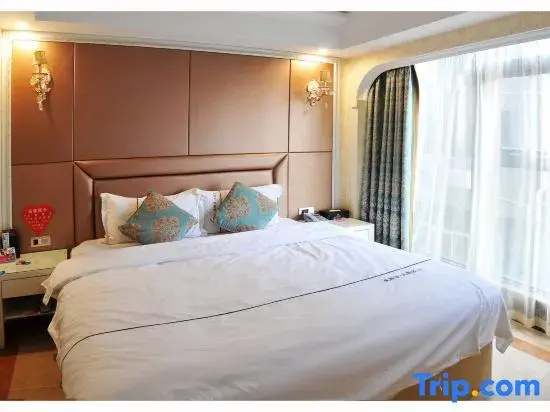 Deluxe Double room with river view (full double bed)