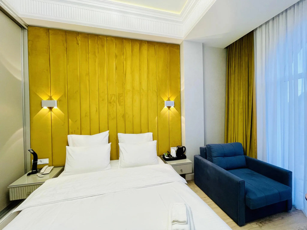 Номер Comfort с балконом в Parallel