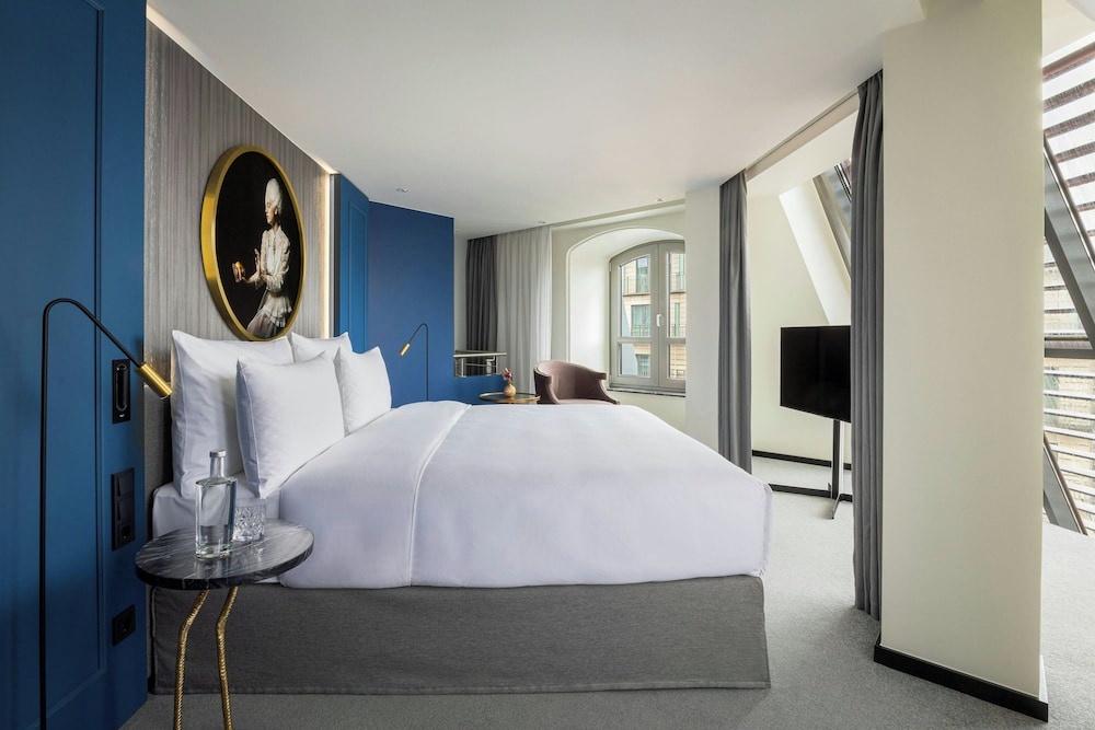 Отель Hotel Luc - Autograph Collection в Берлине